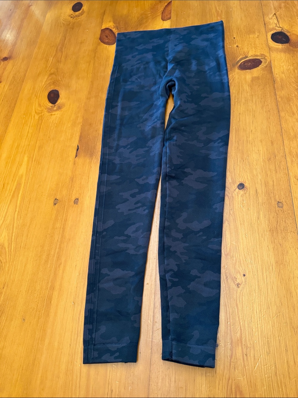 Spanx - Look At Me Now Seamless Leggings - Picture 8 of 14